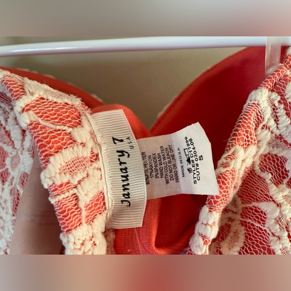 Ice Coral and White Lace Tube mini Dress with zipper detail New with tags Small - Picture 6 of 7